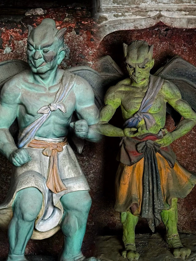 戒台寺113尊戒神，一張老照片背後的故事 戒台寺的標誌-戒台平面呈正方形，共有三層，在每層須彌座。