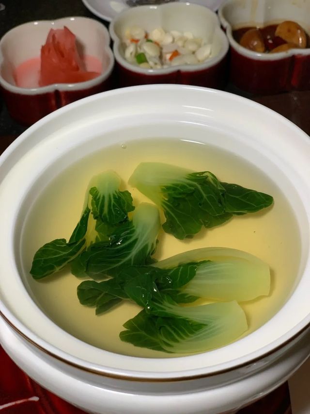 沉浸式體驗宮廷餐飲文化。