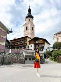 Charming Kastelruth: A Cultural Stroll on a Gloomy Morning