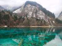 Discover Jiuzhaigou: A Winter’s Tale in China🏔️