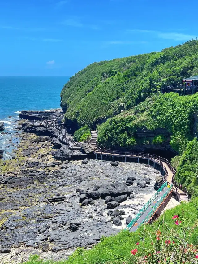 4-Day Family Trip to Beihai: Tips for Exploring the Coastal City