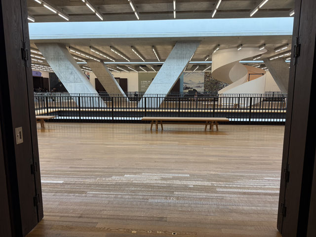 M+ Kowloon, Hong Kong’s Latest Cultural Icon. Modern Art At its Best 🖼️ 