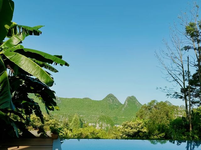 貴州興義市峰兮.半山
