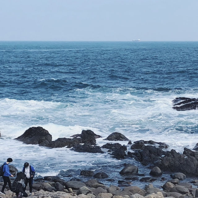 東龍洲攻略：史前石刻×海上白崖×露營日落全解鎖