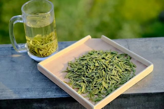 人間春日應問茶，走！去歙縣飲茶去→