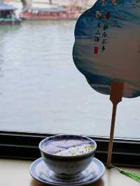 Dessert stop with a canal view • 🛶Suzhou