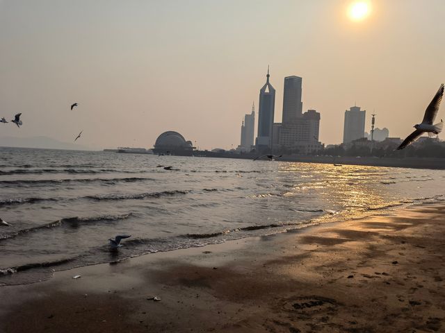 青島三天兩夜微醺之旅，呢座城市真係好啱放空自己，吹住海風飲住啤酒，感受慢活嘅美好 Day1