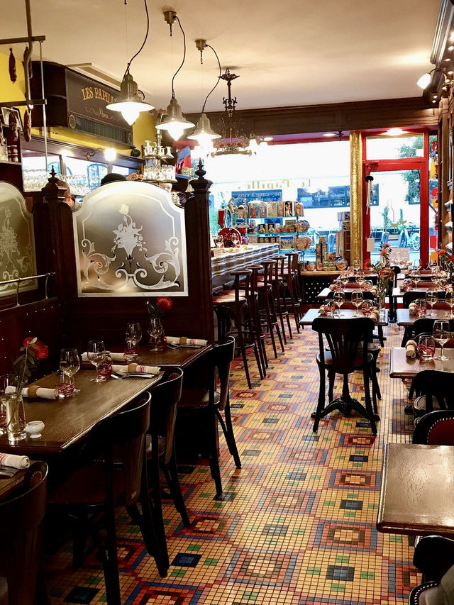 10 Cool and Quirky Things to Do in Paris! ✴️🗺