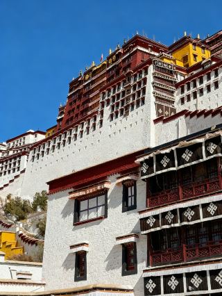 Potala Palace: The Sanctuary of the Snowy Plateau