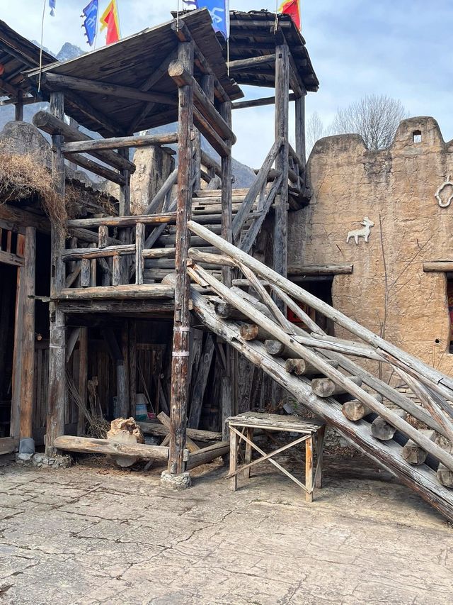 迄今為止發現的世界上最大、最古老的黃泥羌寨