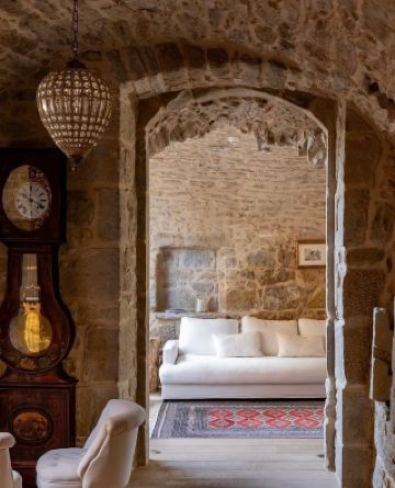 스페인 백년 고성 호텔, 산업 유산 속에 머무는 경험이 정말 최고예요!