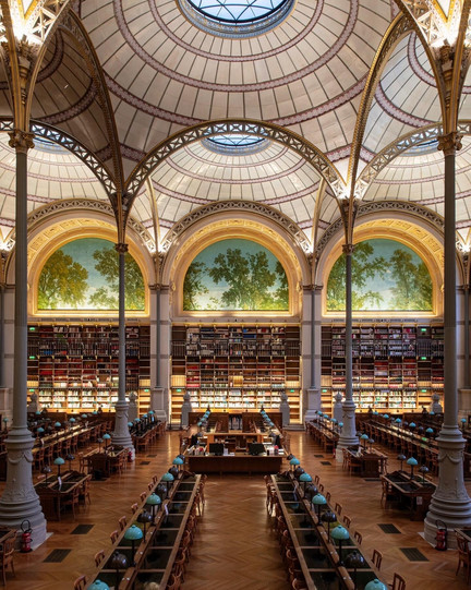 フランス｜図書館を「震撼的」と表現することは滅多にありません
