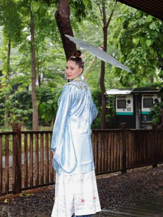 베이징에서 1시간 거리에서 만나는 뽕나무 동화: 안딩 오디 축제.