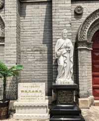  保定市天主教堂   位置：保定市蓮池區裕華路2號   開放時間：每年5月1日-9月30日 