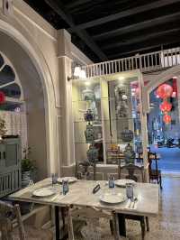 ตู้กับข้าว : Tu Kab Khao Restaurant