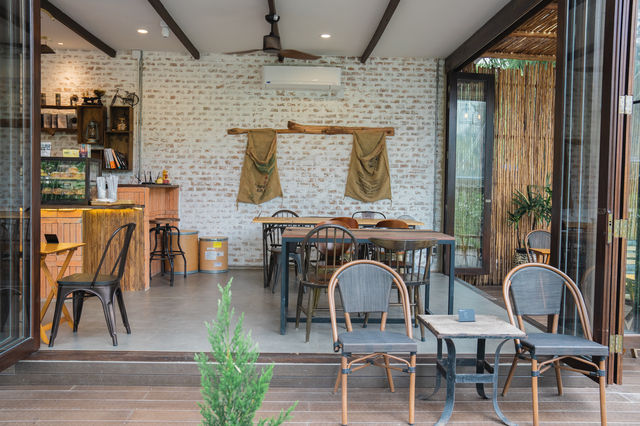 คาเฟ่แสนชิลล์และสุดคิ้วท์ ในสวนผึ้ง
