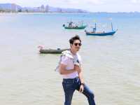 หาดเขาตะเกียบ   นั่งชมวิว เดินชิลฟังเสียงคลื่น 