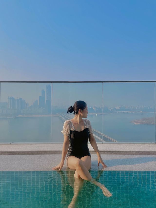 한강뷰 + 남산타워뷰 + 노을뷰까지 볼 수 있는 신상 호텔