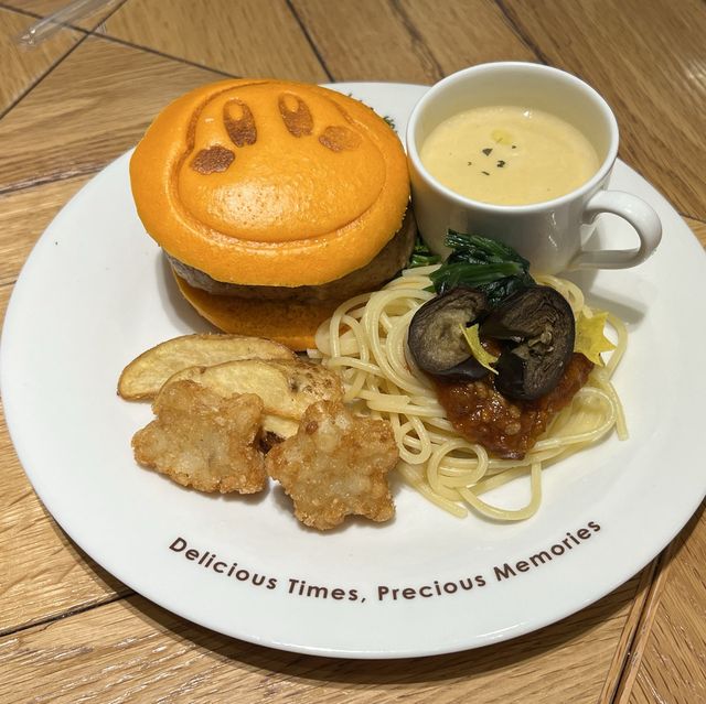 長期滿座之東京Kirby Cafe