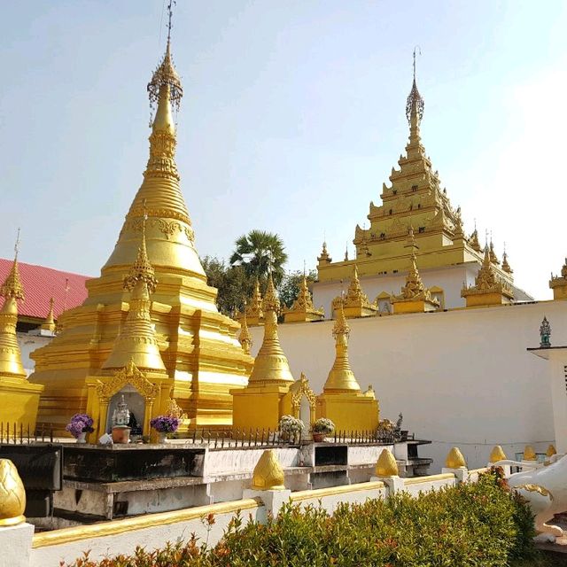 วัดไทยวัฒนาราม อ.แม่สอด จ.ตาก