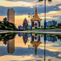 Phnom Penh and her monument...