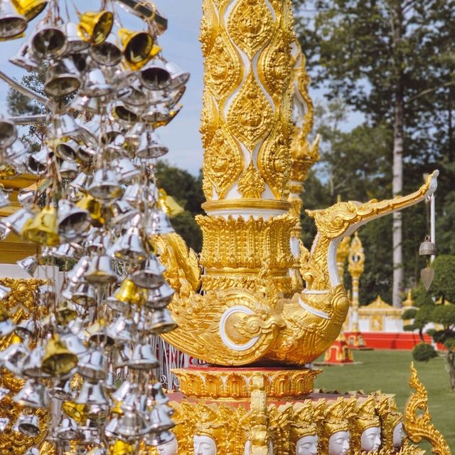 ชมความงามวัดพระธาตุหนองบัว จ.อุบลราชธานี
