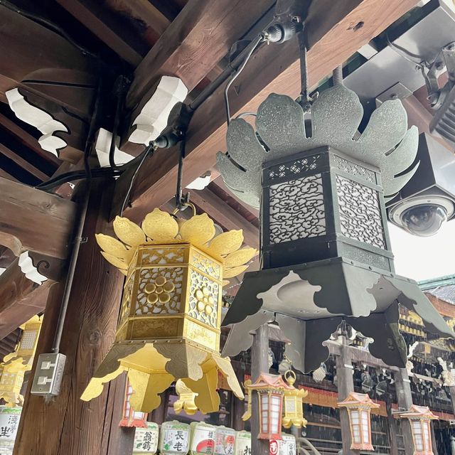 【京都府】美しい花手水が楽しめる学問の神様を祀る北野天満宮！