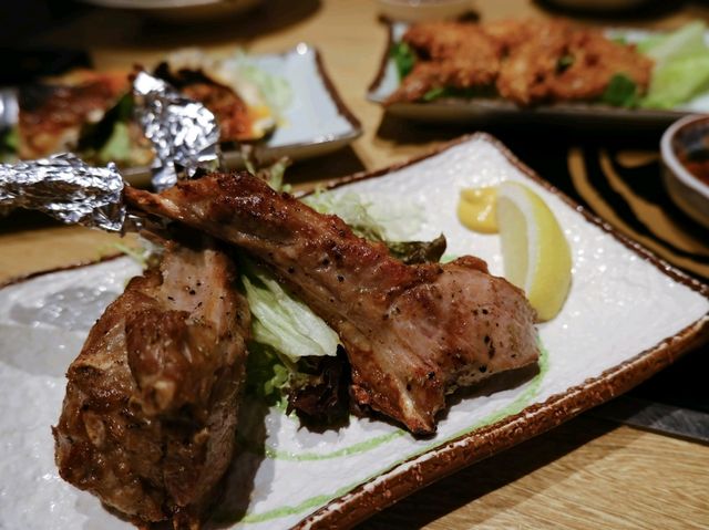 日本風滿滿制身燒物居酒屋