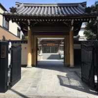 毘沙門天がお出迎え【少林寺】