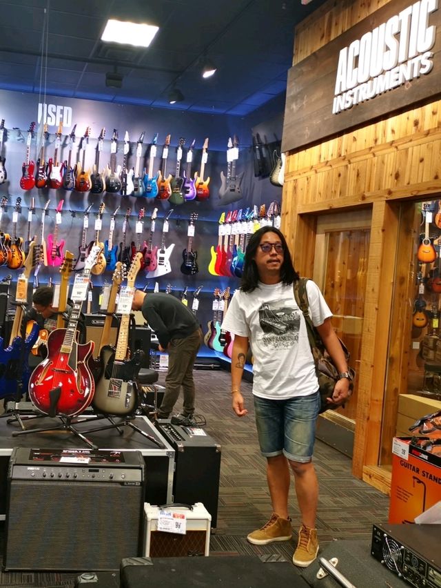 Guitar Center Lasvegas USA