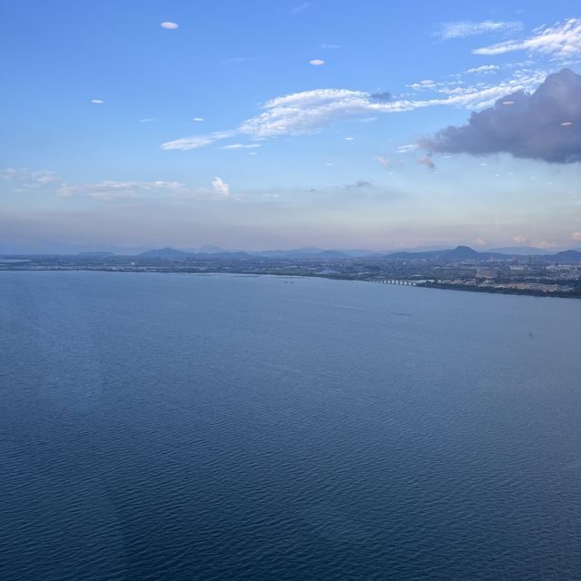 【滋賀県/大津】地上120mから琵琶湖を眺めながらのブッフェ