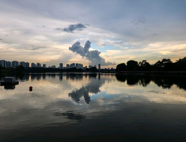 Run, Chill, & Marvel at Jurong Lake Gardens