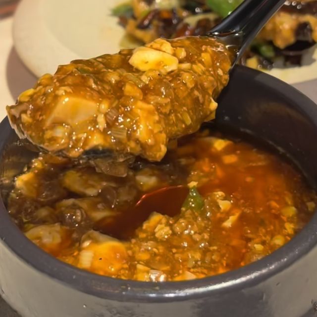 横丁一の推し中華🔥辛いけどクセになる味
