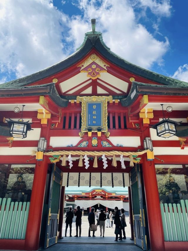【東京都/日枝神社】独特な形の鳥居 | Trip.com 東京