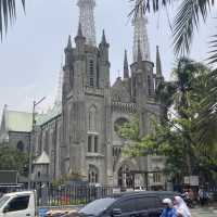 ジャカルタ最大のカトリック大聖堂【Jakarta Cathedral】