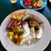 Buffet Breakfast by the Lakeside