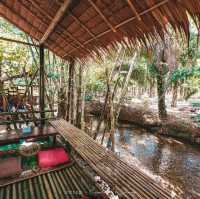 ร้านอาหารริมคลอง สัมผัสใกล้ชิดธรรมชาติในพังงา