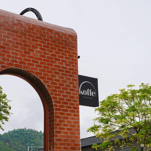 Koffe.Coffeebar  คาเฟ่สไตล์โมเดิร์นอังกฤษ