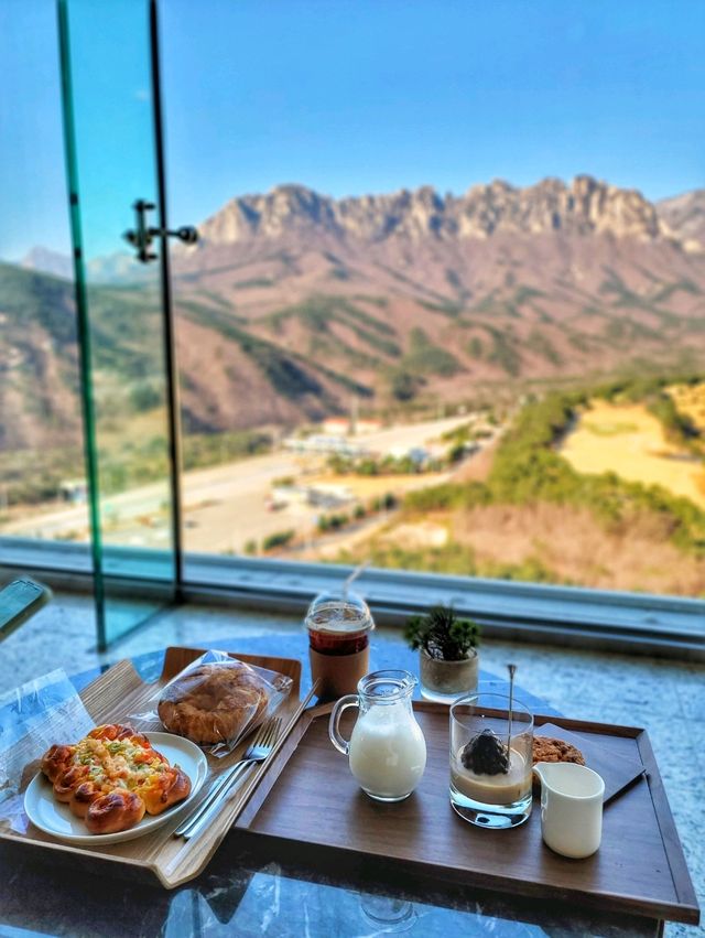 자연이 주는 최고의 행복! 카페 더 엠브로시아⛰️