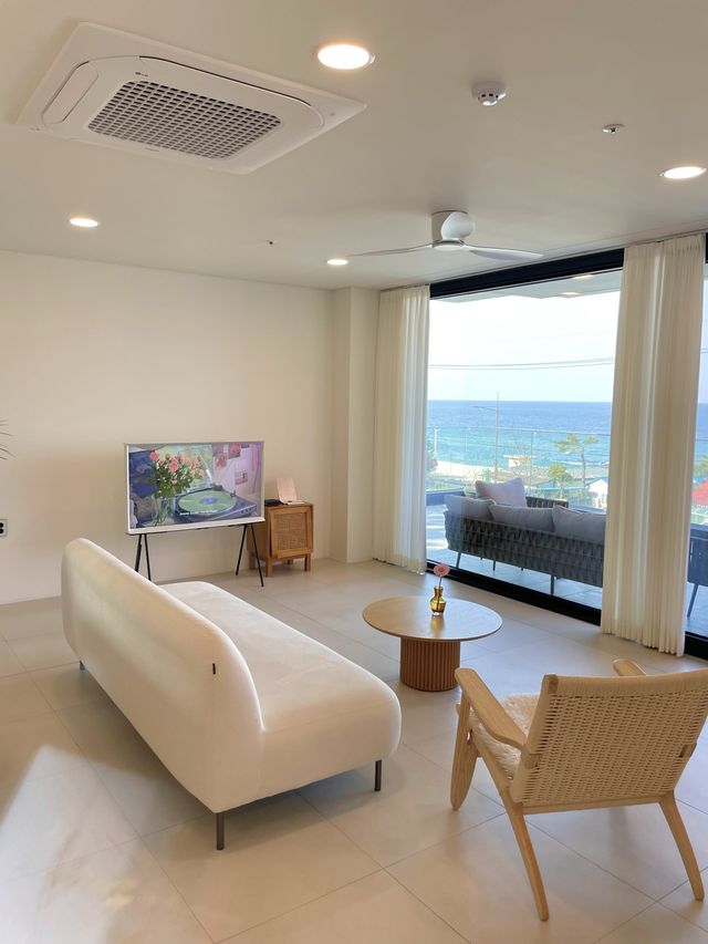 오션뷰룸에서 바다로 풍덩 연결되는 단독 수영장 🌊