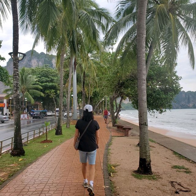 비 오는 날 운치있는 Ao Nang Beach 아오낭 해변