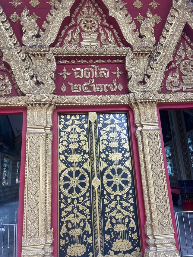 กราบหลวงปู่ดุลย์