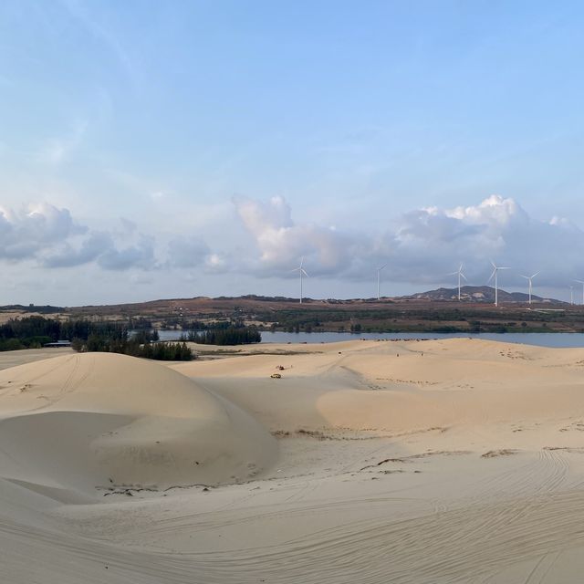 WHITE SAND DUNES MUI NE, VIETNAM!!