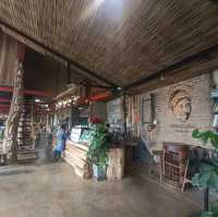 นั่ง กิน นอน บนยอดดอย "Akha Cottage"📍