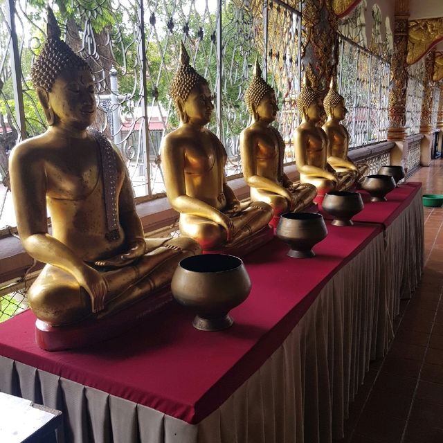 วัดสวนดอก ไหว้พระเจ้าเก้าตื่อ จังหวัดเชียงใหม่