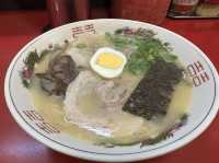 福岡・久留米。久留米の文化街で味わう夜間のみ営業する老舗ラーメン店『久留米屋ラーメン』