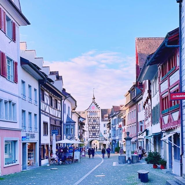 strolling around Stein am Rhein in Autumn 