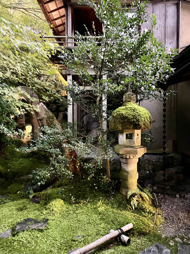 【京都府】2023年行って良かった　リフレクションが美しい瑠璃光院