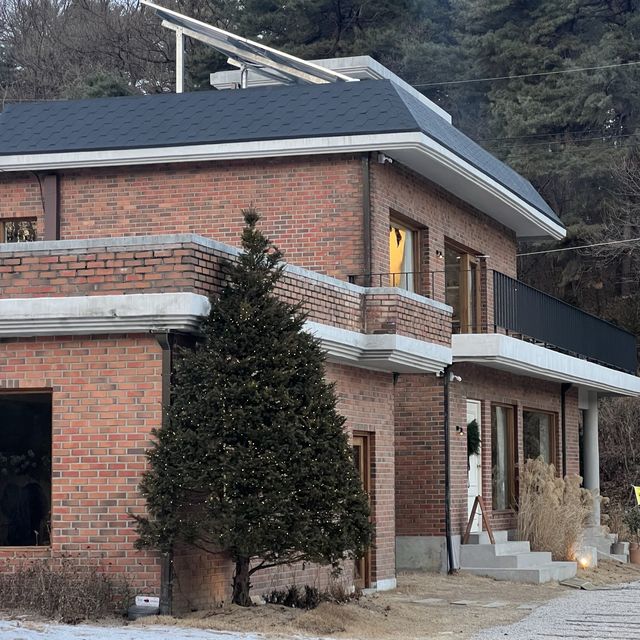 주택을 개조한 고양 감성카페 '앙떼떼페레'✨
