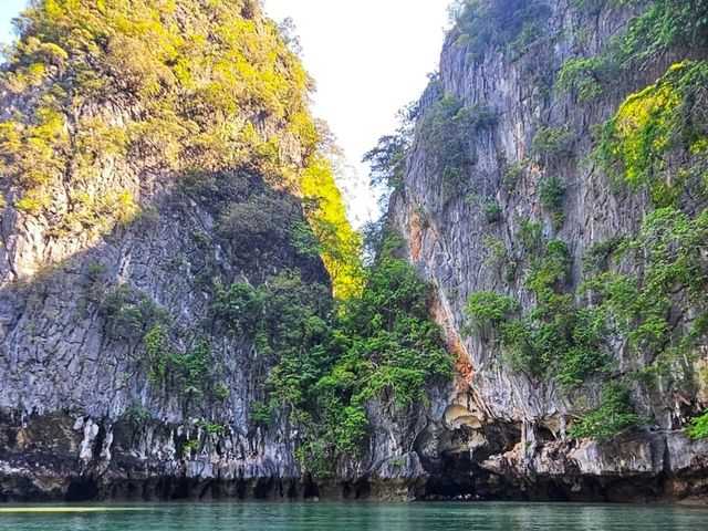 เที่ยวเกาะห้อง จ.พังงา
